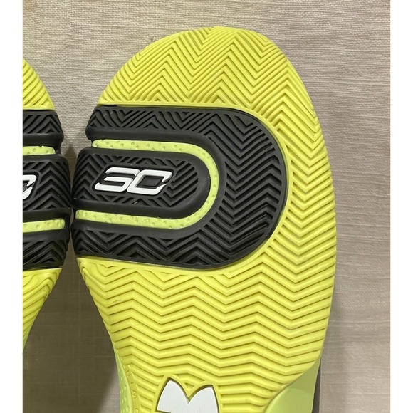 Under Armour Steph Curry SC 3ZER0‎ 4 GS \'WHITE VIS YELLOW\'  Basketball Shoes 6Y main image 13